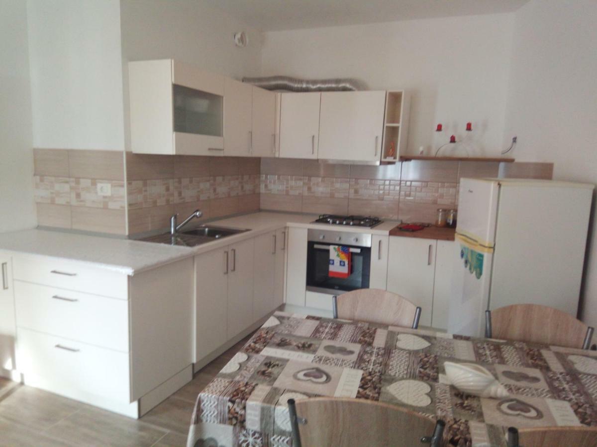 Apartmaji Matazin Črni Kal Kültér fotó