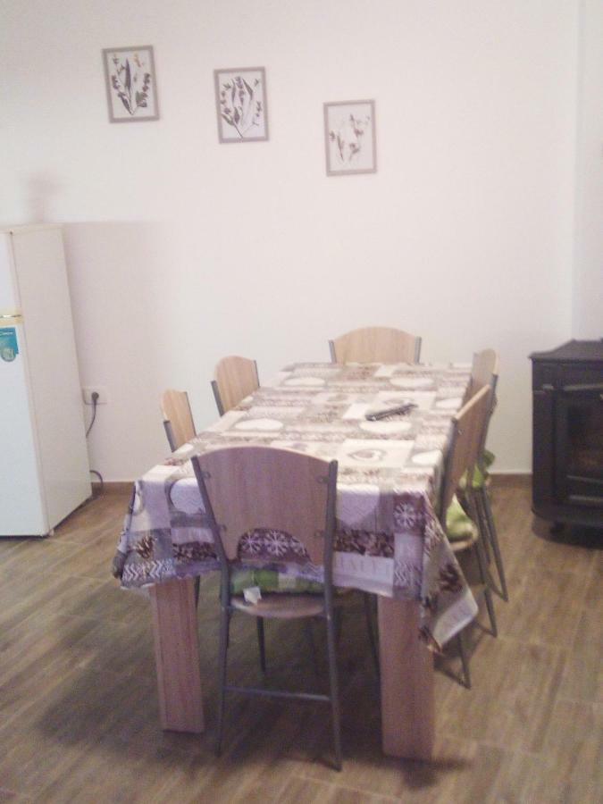 Apartmaji Matazin Črni Kal Kültér fotó