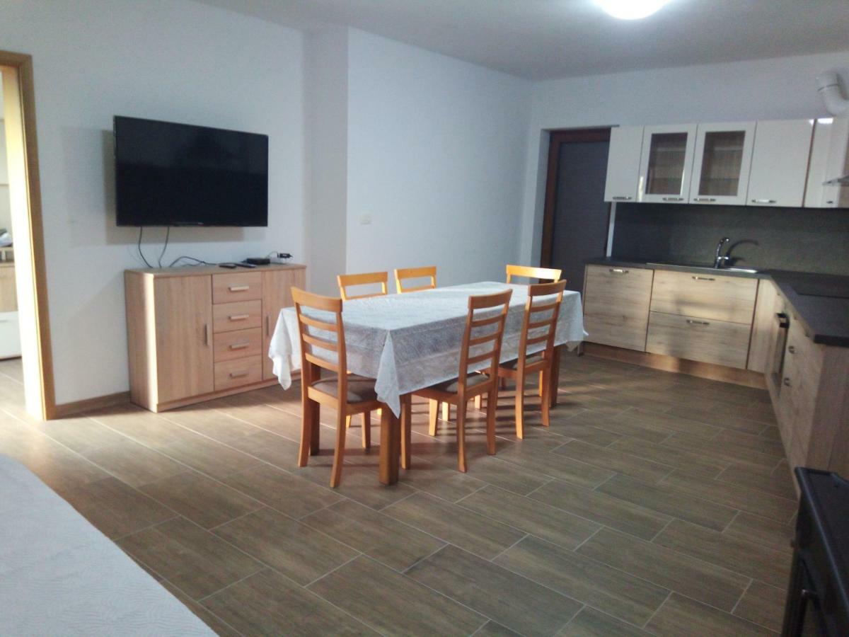 Apartmaji Matazin Črni Kal Kültér fotó