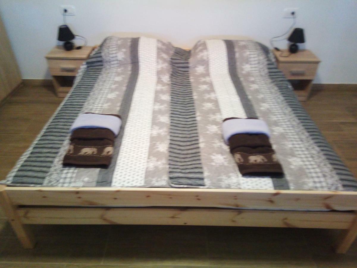 Apartmaji Matazin Črni Kal Kültér fotó